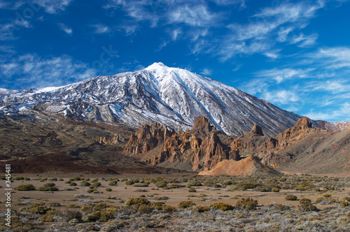 teide volcano from far