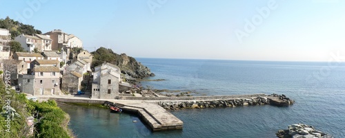 un port dans le cap corse