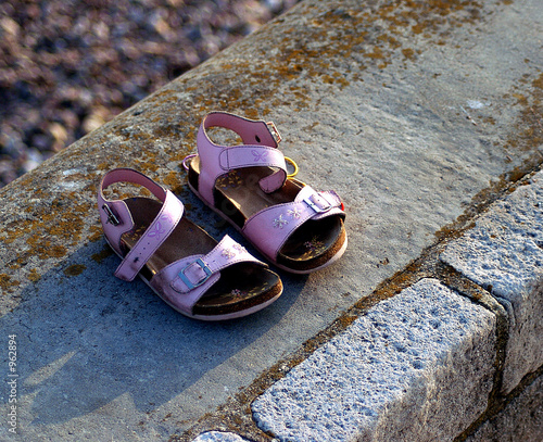childs sandals
