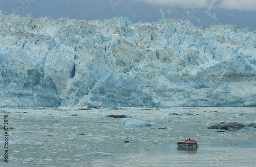 boat in front of hubbard glacier