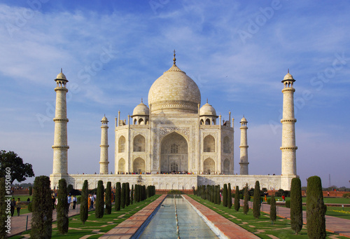 taj mahal in evening light