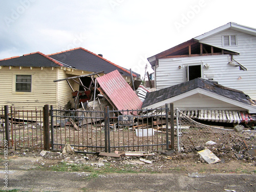 houses damaged by hurricane katrina