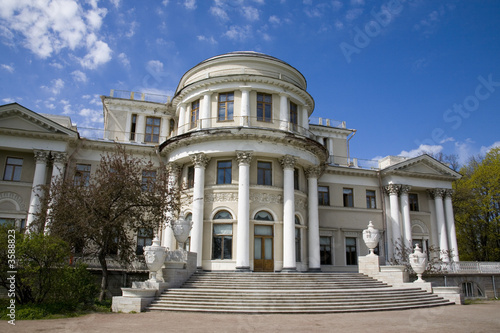 a Petersburg's mansion in Elagin island