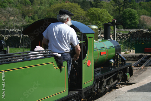 narrow gauge steam train