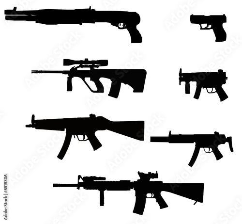armas (ametralladoras, fusiles y pistola)