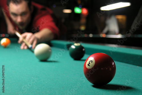 Billard spielen