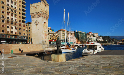 statua del marinaio- porto di Savona