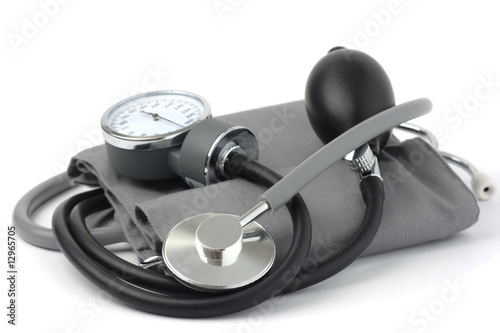 Sphygmomanometer with stethoscope