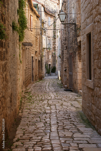 Narrow alley