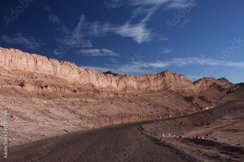 Route dans le désert de l'Atacama