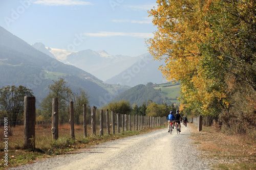 Radfahrer im Vinschgau