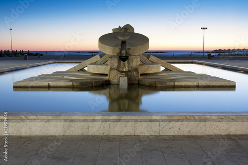 Pescara Monumento all'alba