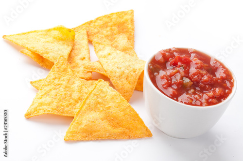 nachos and tomato dip