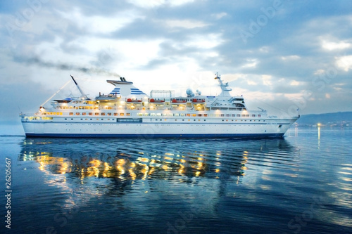 barco de pasajeros, cruceros