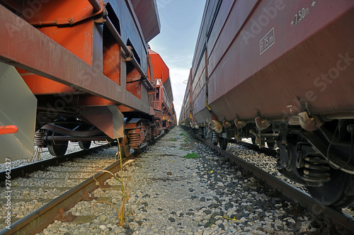 treno merci in sosta