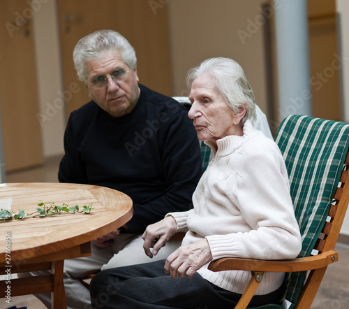 Greisin im Pflegeheim (Alzheimer)