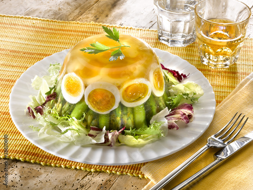 aspic de poulet et oeuf - aspic of chicken ans eggs