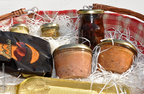 panier garni gourmand terrines produits terroir