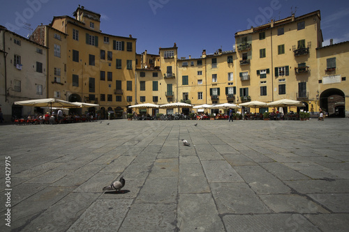 Lucca, Piazza Anfiteatro