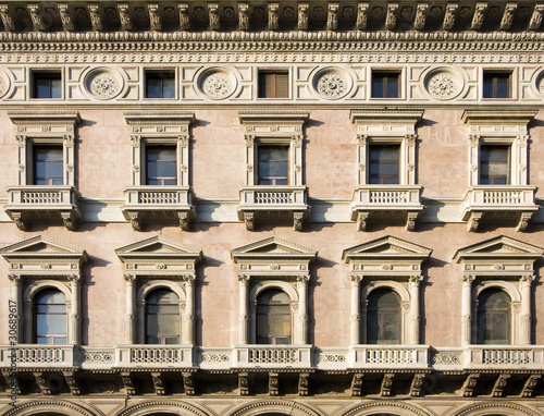antico palazzo a milano