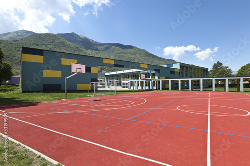 campo di basket della scuola di Camignolo, svizzera, ticino
