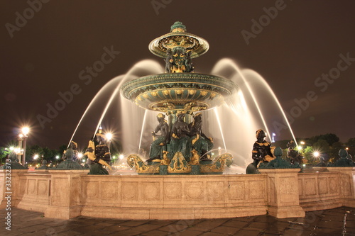 Fontaine sur la Place Concorde
