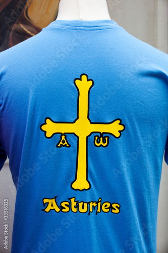 Blue T-shirt with the cross of Asturias