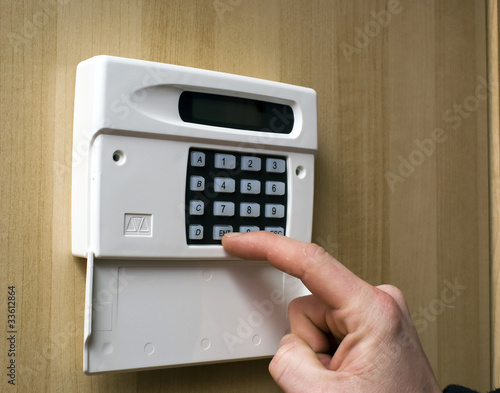 Setting an intruder alarm