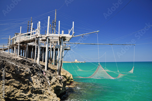 TRABUCCO SULLA COSTA PUGLIESE, GARGANO, ITALIA.