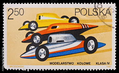 POLAND - CIRCA 1981: Modelarstwo Kolowe Klasa IV J.BRODOWSKI