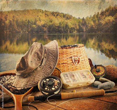 Fly fishing equipment with vintage look