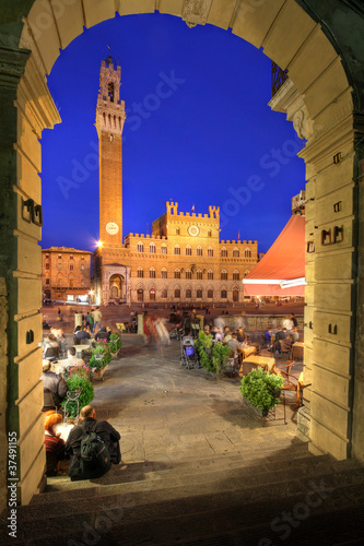 Piazza del Campo and Palazzo Publico, Siena, Italy