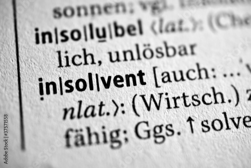 Insolvent - schwarz weiß Text im Wörterbuch