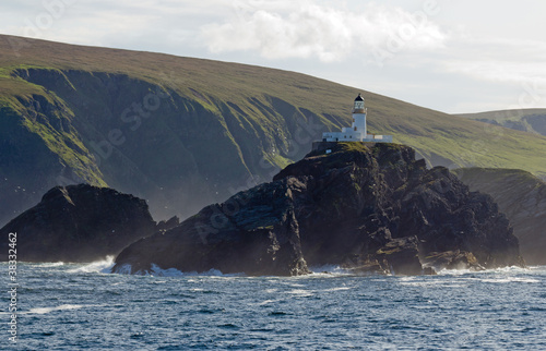 Leuchtturm vor den Shetlandinseln