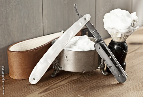 Vintage shaving kit