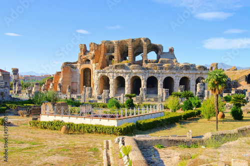 Capua Amphitheater - Capua amphitheatre 06