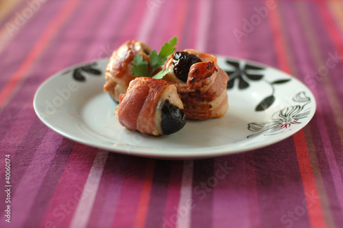 Bouchées de lapin aux pruneaux