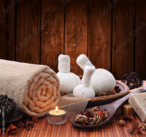 Spa massage setting with candlelight