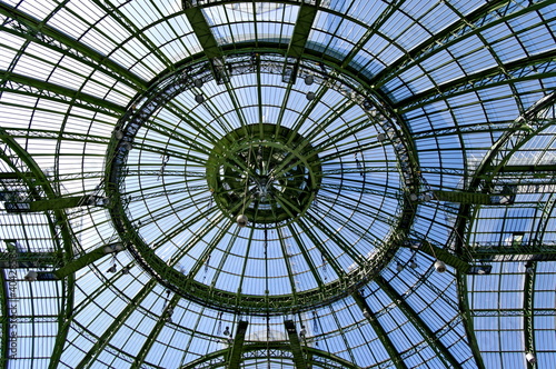 Coupole et verrière du Grand Palais, Paris, France.