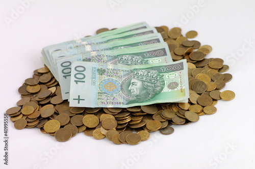Banknoty na monetach PLN