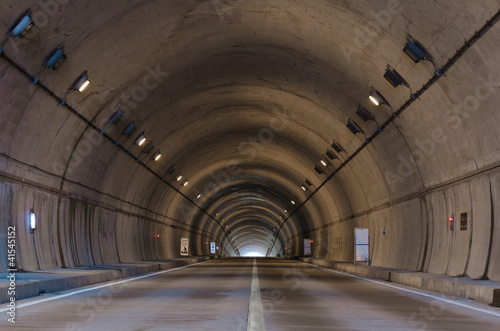 tunnel