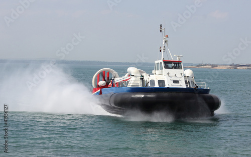 Passenger Hovercraft to the Isle of Wight