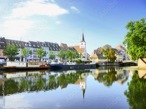 Quais et péniches à Strasbourg