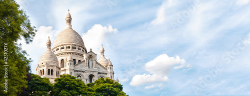 wide view of Basilica of the Sacred Heart of Paris