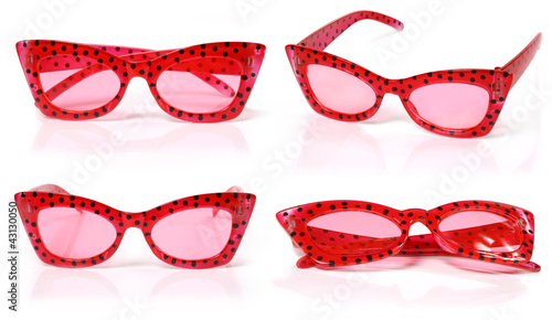 Red glasses in the dot