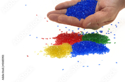 Masterbatch Farbiges Kunststoffgranulat mit Hand