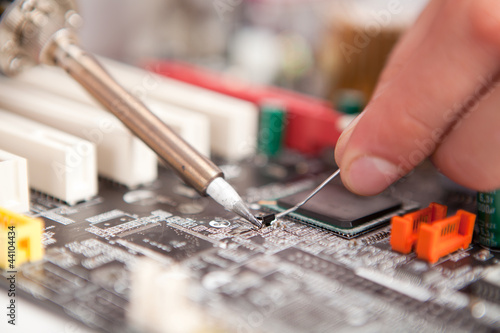 Reparation of electronic components
