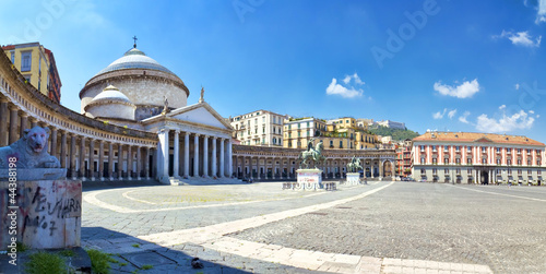 Napoli, Piazza del Plebiscito