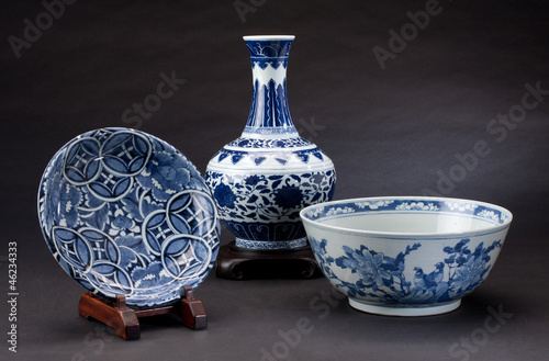 Ancient chinese porcelains for collectible