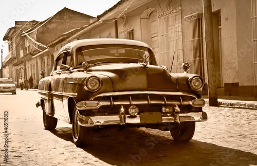 Classic Chevrolet in Trinidad, Cuba